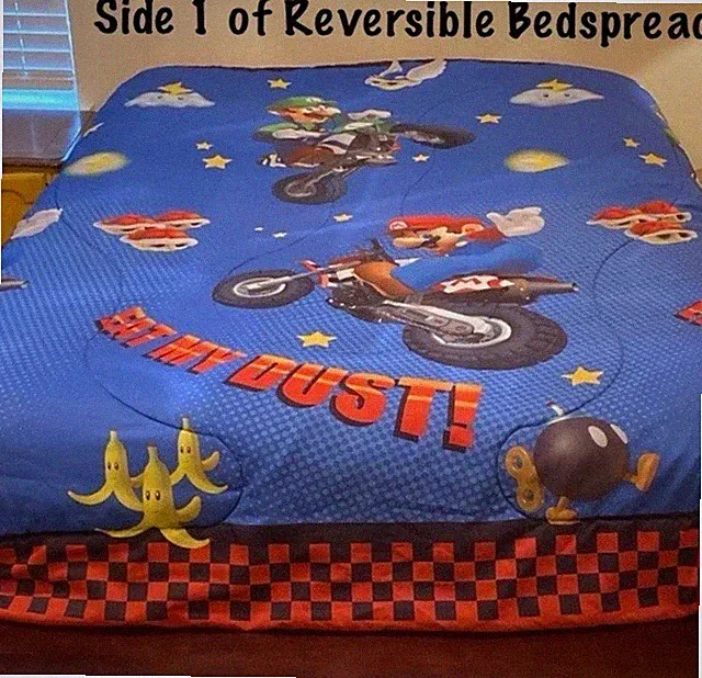 2010 Authentic Nintendo Reversible Twin/Full Comforter + Full Flat Sheet *READ*