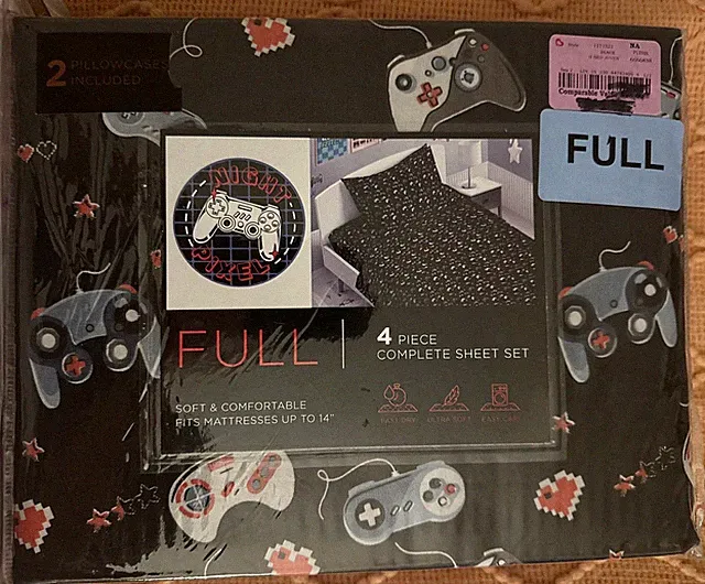 Boys 4 piece full size sheet set - night pixel video games