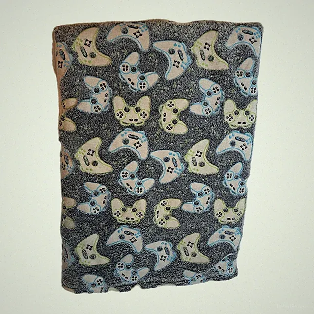 Gamer Fleece Plush Throw Blanket 60x50 Soft Video Game Gaming Controller Design