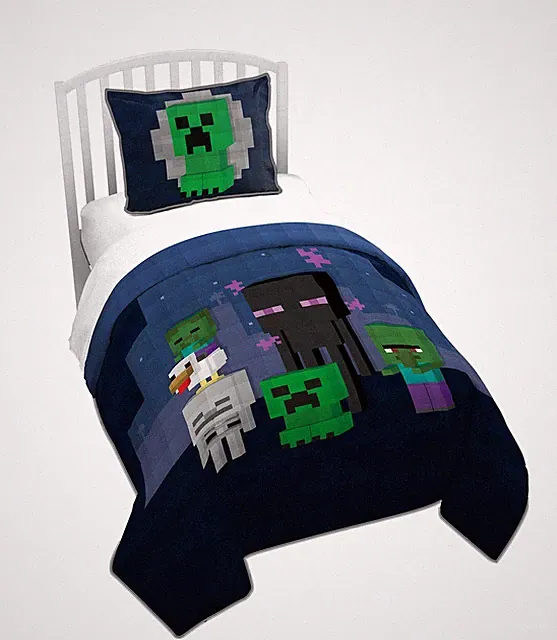 Minecraft Bad Night Full/Queen Quilt & Sham Set - Super Soft Kids Bedding Fea...